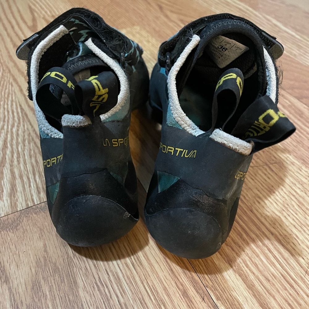 La Sportiva Miura Rock Climbing Shoes - Picture 6 of 6